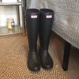 Black knee high hunter boots